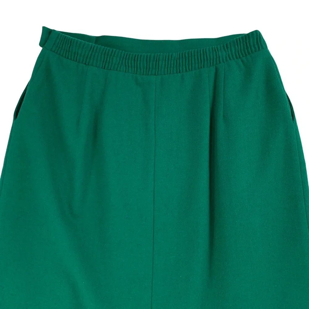Vintage Kelly Green Wool Blend Pencil Skirt with Pockets made by TanJay Petites.